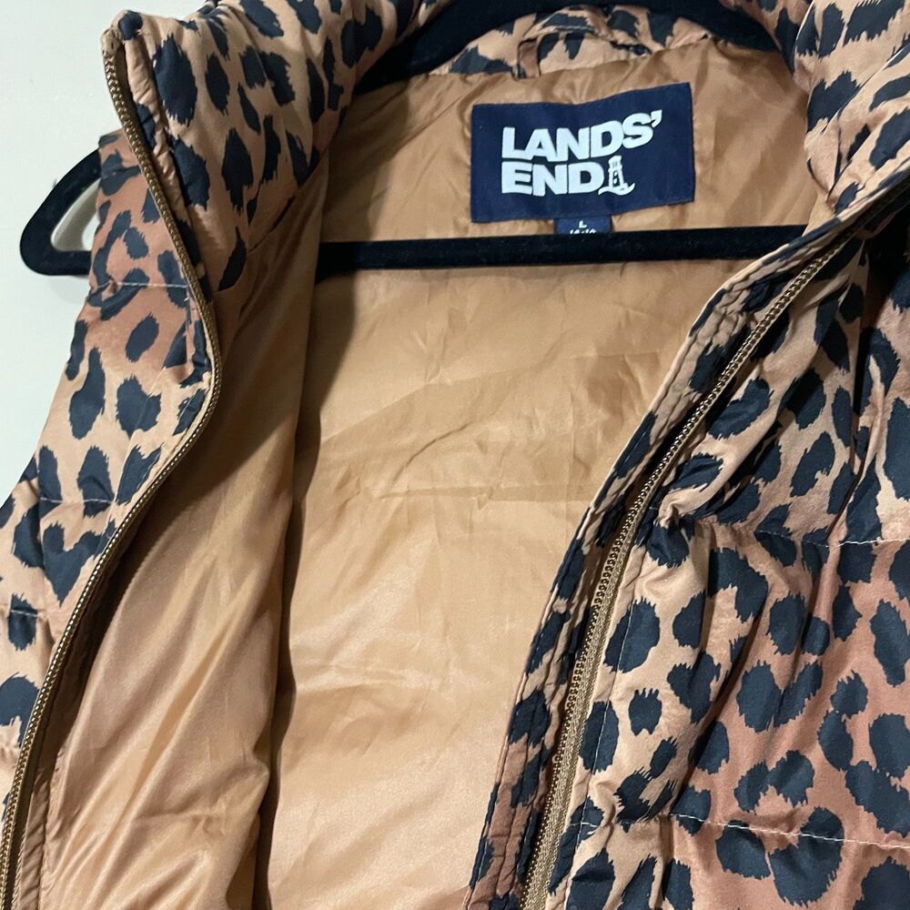 Lands End Women’s Cheetah Animal Print Puffer Vest 600 Down Zip Up SZ L 14/16 - Picture 6 of 11